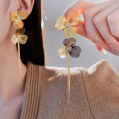 Gebürstete Metallblumen Quasten Ohrhänger Mit Silber Ohrstecker Kupfer Zirkonia Lange Elegante Schmuck Für Frauen