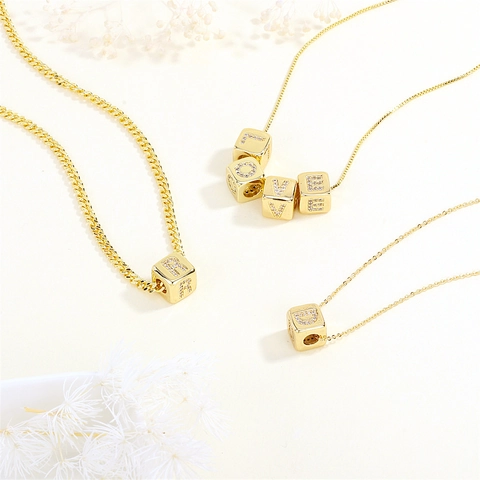 Perles Alphabet Cube Cuivre Plaqué Or Zircon Breloques Initiales Pour Fabrication De Bijoux Bracelet Collier Accessoires