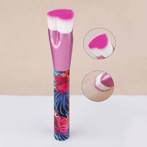 Heart Shaped Foundation Brush Flat Top BB Cream Makeup Tool Synthetic Fiber Wood Handle Aluminum Ferrule For Beginners
