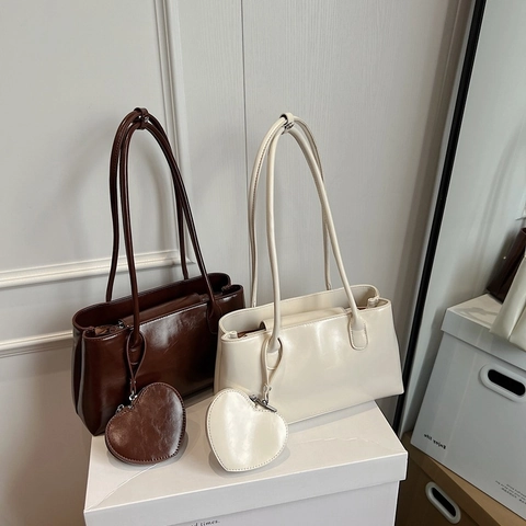 Women Glossy PU Leather Shoulder Bag Retro Underarm Handbag With Detachable Heart Pendant Coin Purse