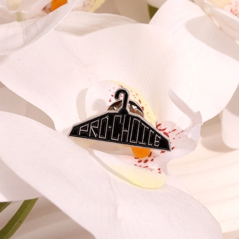 Pro-Choice Kleiderbügel Emaille Pin Zinklegierung Brosche Statement Schmuck Für Kleidung Taschen Zubehör