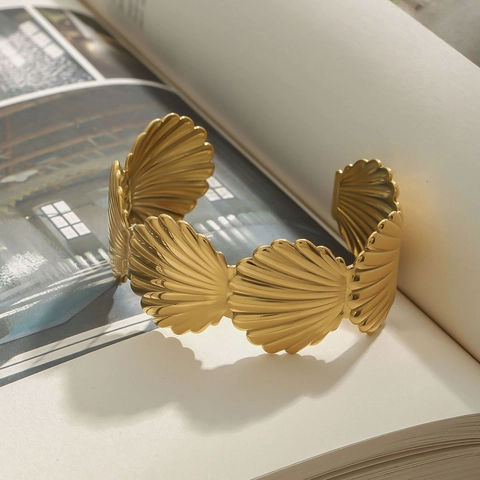 Bracciale Rigido Vintage in Acciaio Inossidabile a Forma di Conchiglia per Donna Design a Capasanta Placcato Oro Impermeabile Ipoallergenico Gioielli di Moda Regalo