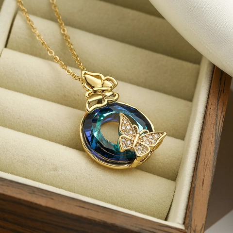 Schmetterling Anhänger Halskette Kupfer Vergoldet Rund Gradient Kristall Zirkon Elegante Schmuck Für Frauen Mode Accessoire