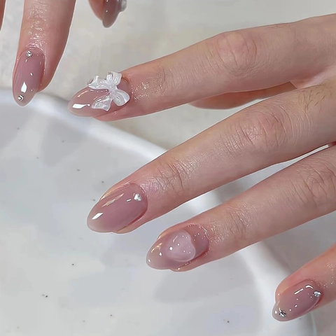 Press On Nails Nude Pink Glossy Short Oval Artificial False Finger Nails With 3D White Bowknot Heart Charm Rhinestone