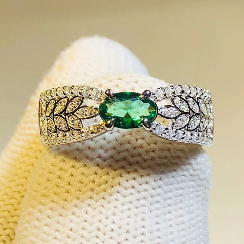 Women Copper Ring With Oval Green Zircon Hollow Wheat Ear Leaf Design Emerald Style Jewelry White Gold Plated