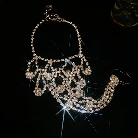 Pulsera De Anillo De Mano Con Diamantes De Imitación Brillantes Para Mujer Cobre Color Plata Moda Joyería Geométrica Hueca