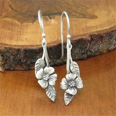 Vintage Flower Leaf Drop Earrings For Women Retro Antique Silver Two Tone Alloy Floral Nature Style Dangle Ear Jewelry