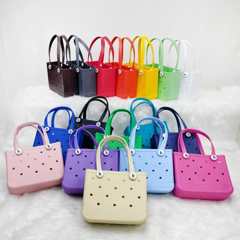 Portable Waterproof EVA Tote Bag Beach Hole Bag Lightweight Travel Handbag For Women Kids Summer Vacation Style