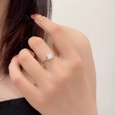 Anillo de Plata de Ley 925 Con Moissanita Circonia Elegante Anillo Forma de Ojo Banda Retorcida para Mujer Joyería Regalo