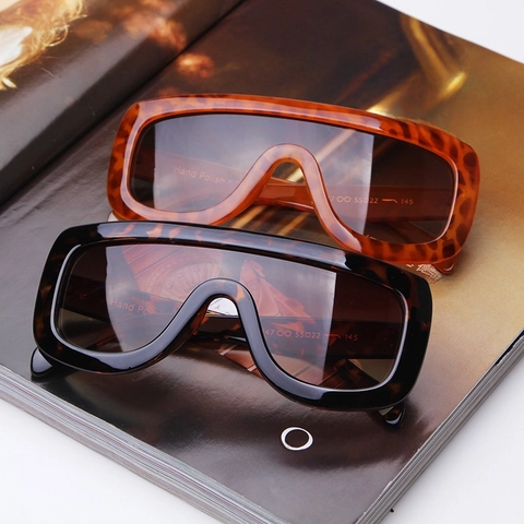 Oversized Shield Sonnenbrille Mit Goldenen Punktnieten PC Rahmen AC Linsen UV400 Schutz Retro Punk Brille Damen Herren