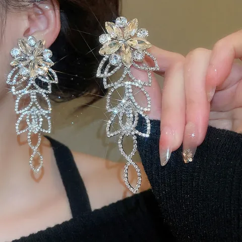 Orecchini Pendenti Nappa Fiore Cavo Strass Con Silver Earring Post Rame Lusso Esagerato Per Le Donne