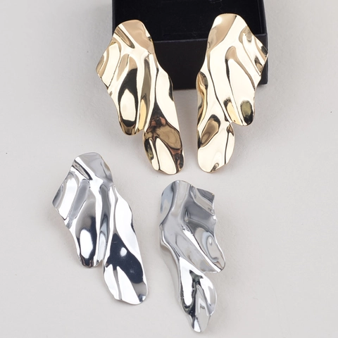Irregular Wavy Metal Stud Earrings For Women Geometric Wrinkled Texture Polished Alloy Fashion Jewelry Accessory