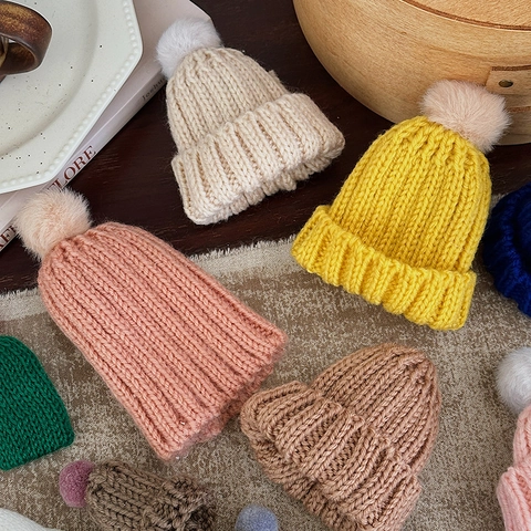Mini Knitted Christmas Hats Pom Pom Tiny Yarn Winter Craft Decoration Hanging Ornaments Doll Accessories DIY