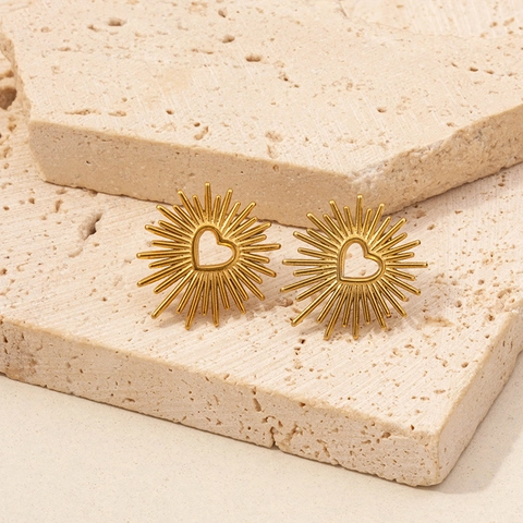 304 Stainless Steel Stud Earrings 18K Gold Plated Vintage Sun Moon Star Relief Heart Sunburst Minimalist Dome For Women