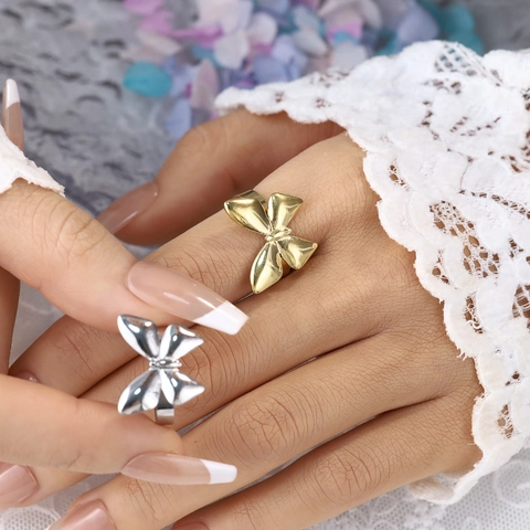 Elegante Anello Aperto a Fiocco di Farfalla in Acciaio Inossidabile per Donna Gioiello da Dito in Metallo Lucido Regolabile