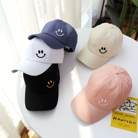 Casquette De Baseball En Coton Broderie Visage Souriant Bord Incurvé Décontracté Ajustable Chapeau De Soleil Extérieur Pour Hommes Femmes