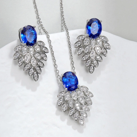Lichte Luxe Koperlegering Zirconia Blad Cluster Hanger Ketting En Oorknopjes Voor Bruiloft Banket Vrouwen Sieraden