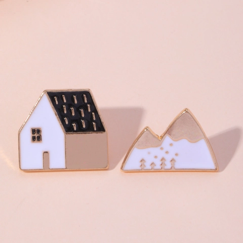 French Romantic Enamel Alloy House Mountain Brooch Pin Creative Badge Lapel Jewelry Gift For Clothing Bag Decoration