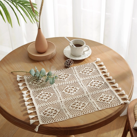 Vintage Crochet Lace Placemat Cotton Hollow Out Tassel Table Mat Boho Rural Style Dining Table Decor For Kitchen Home