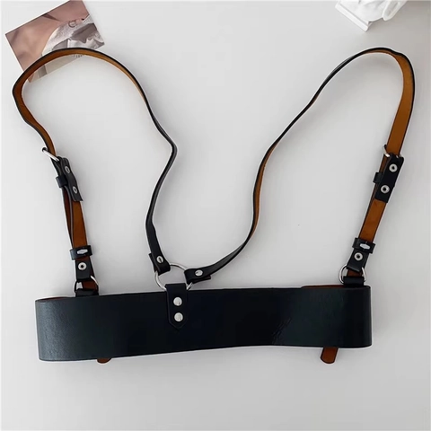 Damen Gothic PU Leder Harness Gürtel Verstellbare Schultergurte Doppel Schnalle Korsett Taille Cinch Punk Body Straps
