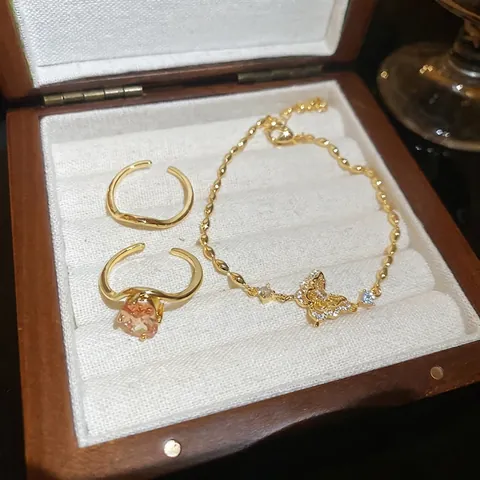 Eleganter 18K Vergoldeter Kupferringe Für Damen Mit Champagner Zirkon Wellendesign Retro Stil Verstellbarer Schmuck Geschenk