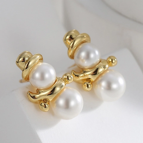 Orecchini a Bottone Pupazzo di Neve in Rame Placcato Oro 18K con Perla Artificiale e Perno in Argento 925 Gioielli Donna