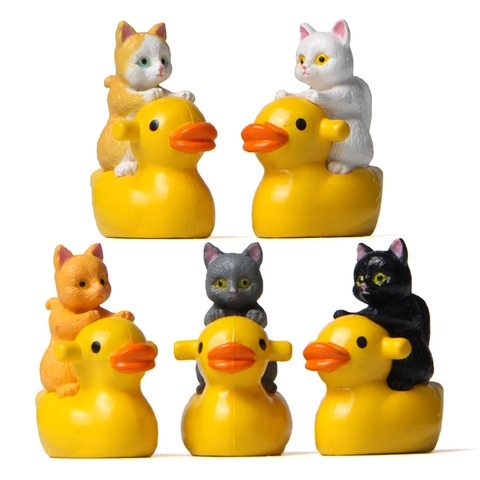 Miniature Cat Riding Yellow Duck Figurine Resin Animal Statue Desktop Decor Tiny Garden Landscape Ornament Creative Gift