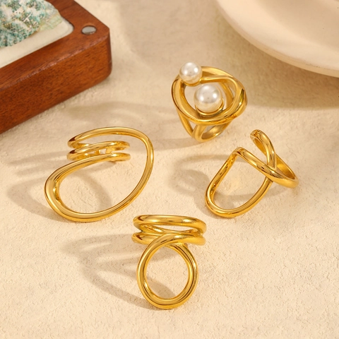 Bague Torsadée Abstraite Géométrique Acier Inoxydable Plaqué Or 18K Ligne Irrégulière Bijoux Minimalistes Pour Femmes