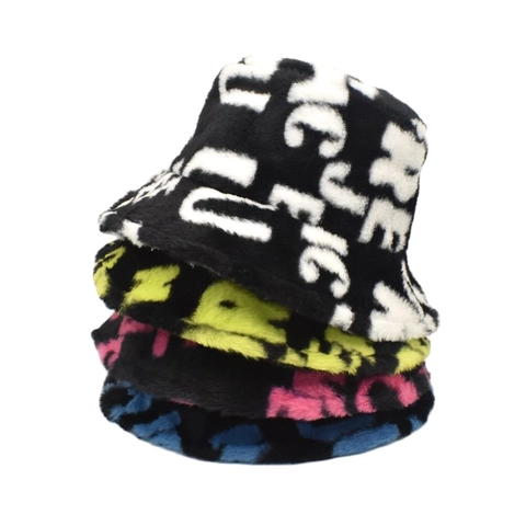 Chapeau Bob En Fausse Fourrure Chaud Hiver Imprimé Lettres Monogramme Peluche Streetwear Accessoire Mode Homme Femme