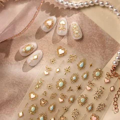 Vintage 3D Relief Nagelaufkleber Palast Stil Gold Herz Stern Edelstein Muster Vergoldung Maniküre Decals Für DIY Nagelkunst