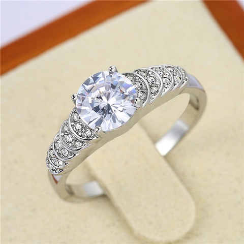 Simple Fashion Titanium Steel Rhinestone Wedding Ring Elegant Round Cut Inlaid Finger Ring For Men Women Engagement Jewelry