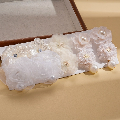 Witte Organza Stoffen Bloemen Oorknopjes Met Imitatie Kunstparels Steentjes En Zilveren Oorsteker Elegante Sieraden