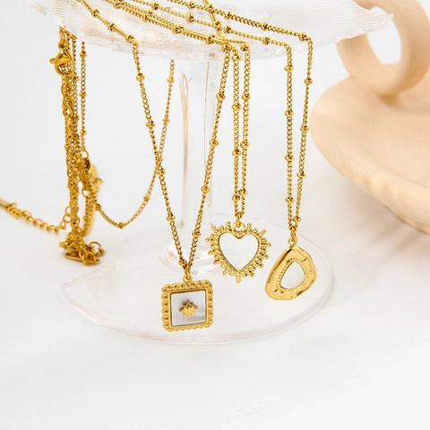 Mother Of Artificial Pearl Geometric Pendant Necklace 18K Gold Plated Stainless Steel Waterproof Non Tarnish Satellite Chain