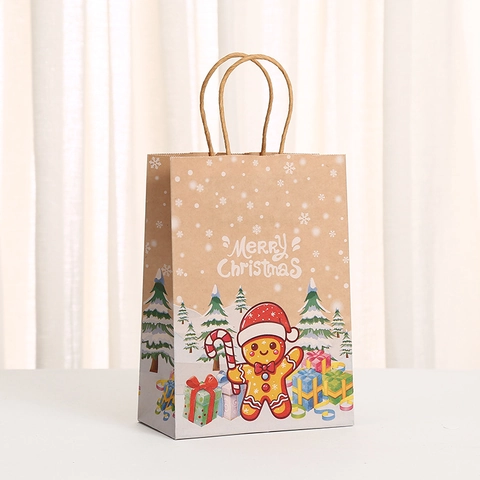 Christmas Kraft Paper Gift Bags With Handles Cartoon Santa Elk Snowman Printed Candy Packaging Bags For Holiday Party Favors
