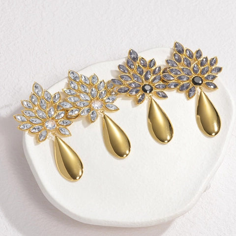 Vintage 18K Gold Plated Stainless Steel Teardrop Dangle Earrings With Rhinestone Floral Stud Elegant Fashion For Women