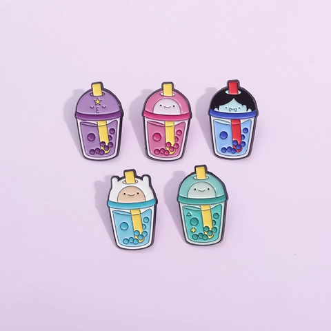 Cartoon Bubble Tea Tasse Emaille Pin Legierung Künstliche Perle Brosche Süße Personalisierte Abzeichen Für Tasche Kleidung Unisex Zubehör