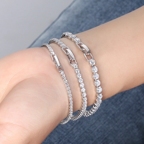 Bracelet Tennis en Argent Sterling S925 pour Femmes Bracelet Chaîne Incrusté de Strass Blancs Ronds Étincelants Bijoux de Mode Élégants Cadeau