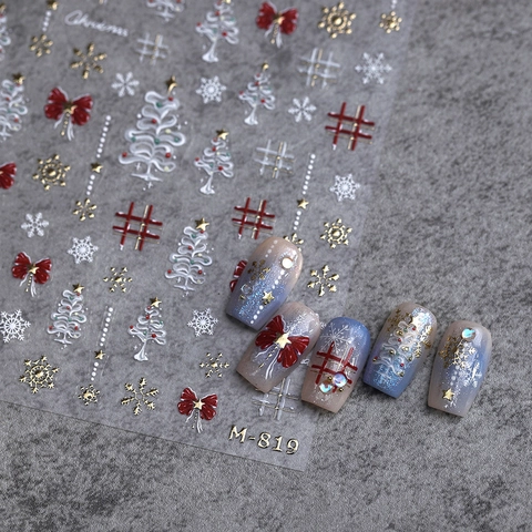 Autocollants À Ongles Noël 3D Relief Gaufré Flocon De Neige Sapin Nœud Carreaux Adhésifs Style Festif Vacances D'Hiver
