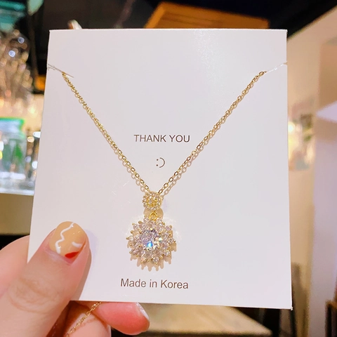 Collier Pendentif Tournesol Pour Femmes Or Cuivre Zircone Fleur Chaîne En Acier Titane Style Coréen
