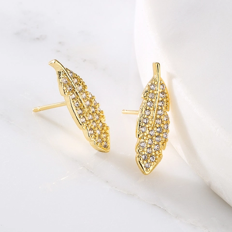 Elegant Leaf Stud Earrings Copper 18K Gold Plated Micro Inlaid Zircon Feather Design French Style Jewelry For Women