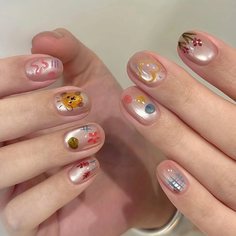 Süße Cartoon Bär Stern Blume Künstliche Nägel Handgefertigt Süßer Stil Wiederverwendbare Künstliche Nägel Kollektion Für Damen Täglich Party Nagelkunst Dekoration