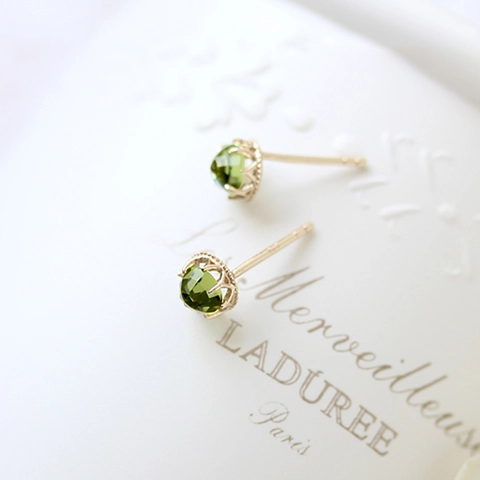 925 Sterling Silver Green Rhinestone Stud Earrings Crown Claw Setting Plated Gold Simple Forest Style Jewelry For Women Elegant Gift