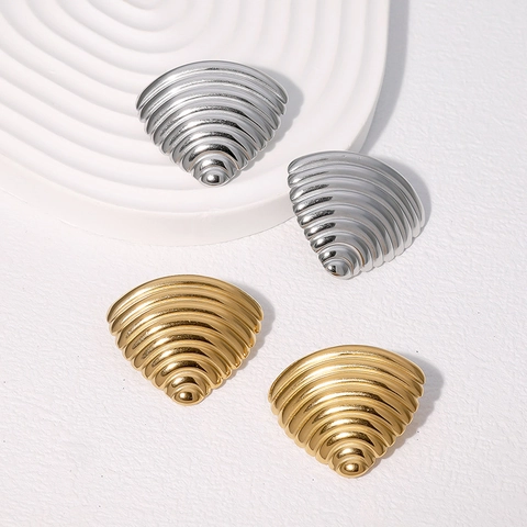 Orecchini A Lobo In Acciaio Inossidabile Placcato Oro 18K Forma A Ventaglio Ribbed Geometrico Minimalista Elegante Vintage