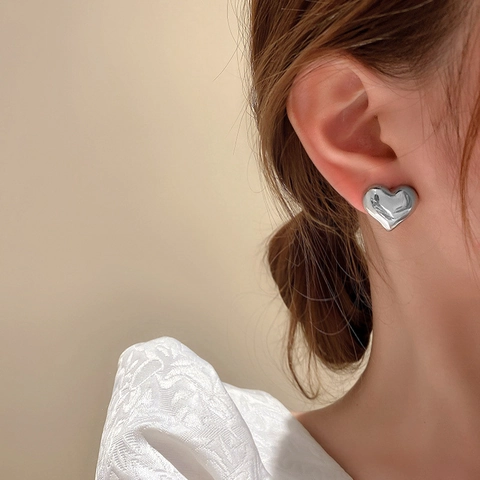 Herzform Stecker Ohrringe Mit 925 Sterling Silver Earring Post Legierung Metallisch Minimalistisch Chic Für Damen