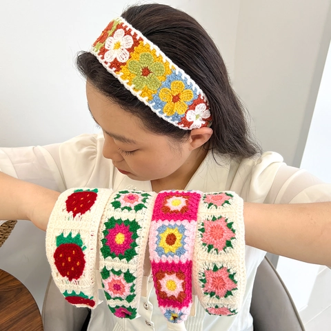 Knitted Flower Headbands For Women Handmade Crocheted Knotted Hair Bands Summer Vacation Strawberry Pattern Fresh Style