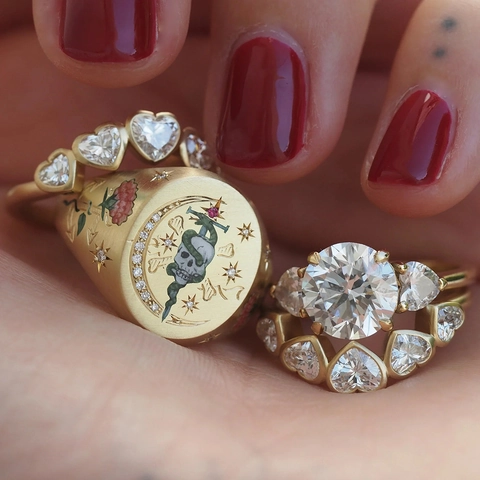 Anillo de Acero Inoxidable con Zirconia para Mujer Chapado en Oro Patrón de Corazón Impermeabile Hipoalergénico Joyería