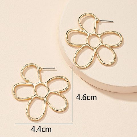 Pendientes De Flor Calados Color Oro Aleación Diseño Pétalos Joyería De Moda Para Mujeres Con Poste De Oreja De Metal