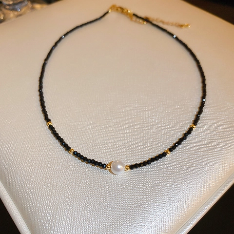 Collana Choker Con Perline Di Cristallo Sfaccettate Nere Con Perla Artificial Bianca E Accenti In Lega Dorata Gioielli Eleganti Minimalisti Donna