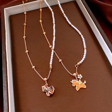 Asymmetric Pendant Necklace 18K Gold Plated Copper With Imitation Artificial Pearl Heart Unicorn Charms Luxury Vintage Style Jewelry For Women