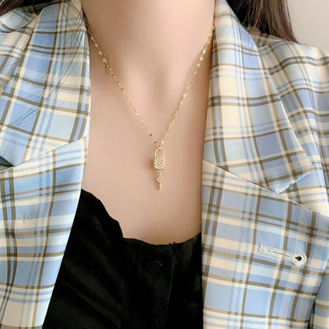 Edelstahl Halskette Zirkon Anhänger Elegant Mode Damen Schmuck Mehrere Stile Designs Gold Vergoldet